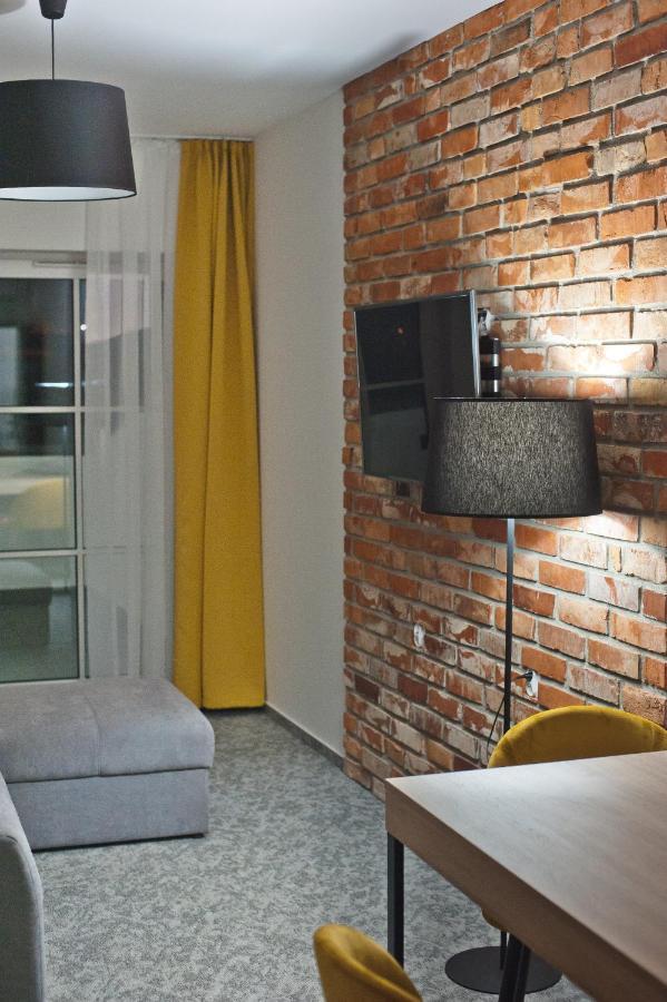 Aparthotel Gostyn Екстериор снимка