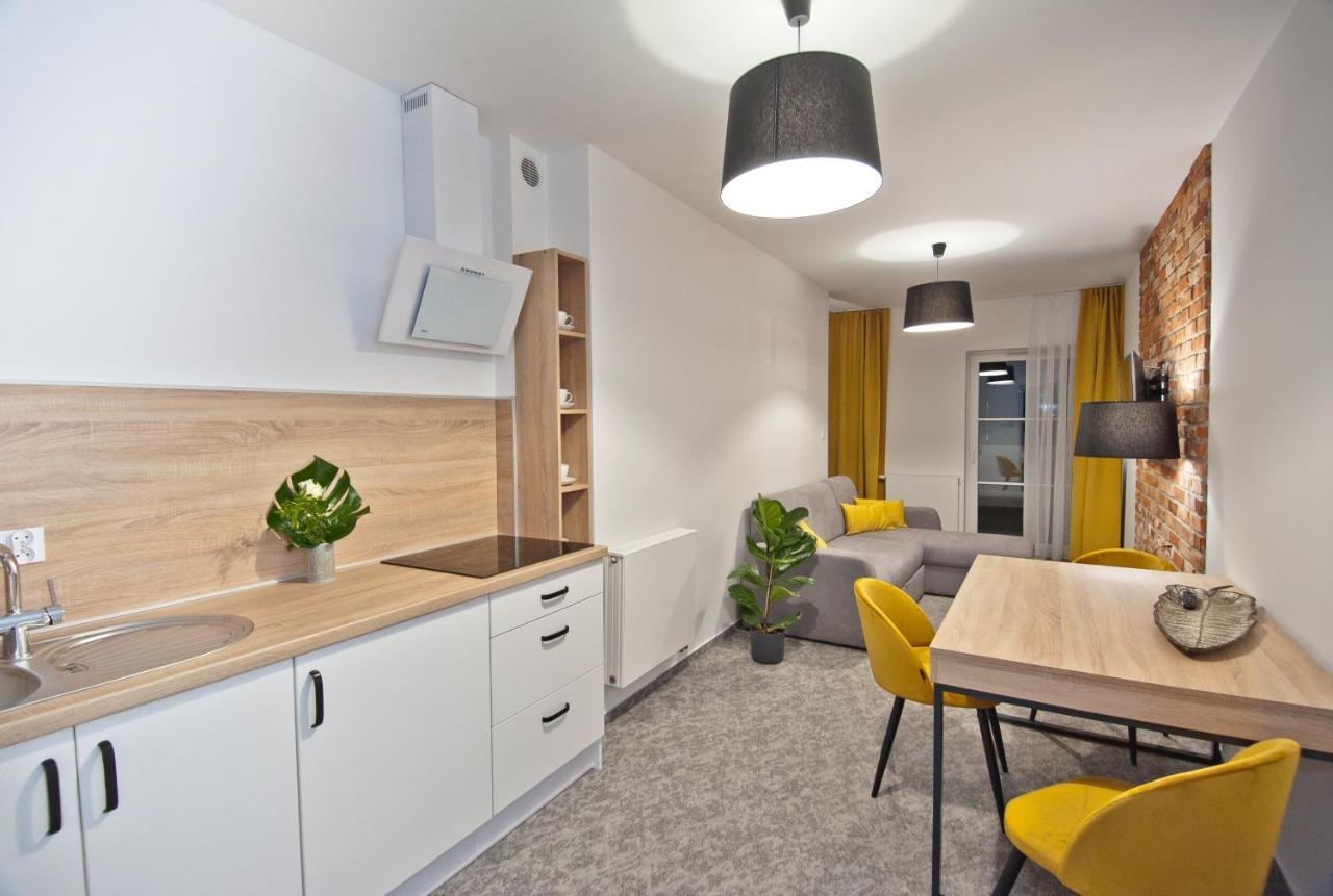 Aparthotel Gostyn Екстериор снимка