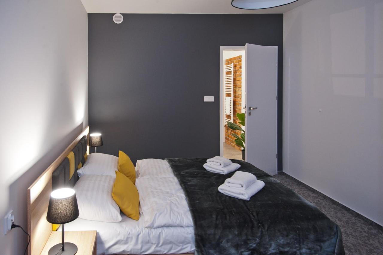 Aparthotel Gostyn Екстериор снимка