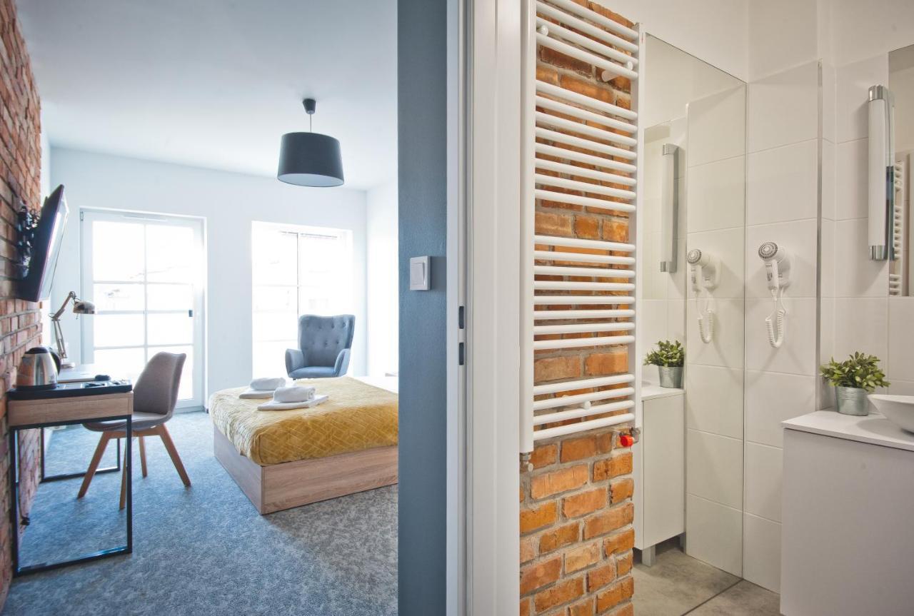 Aparthotel Gostyn Екстериор снимка